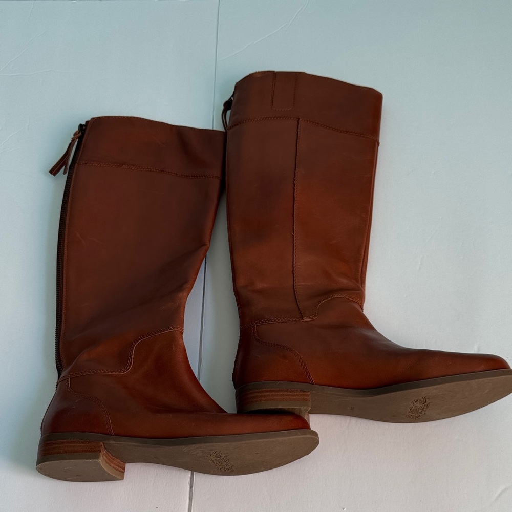 Nine West. Elegant Chestnut Heeled Boots